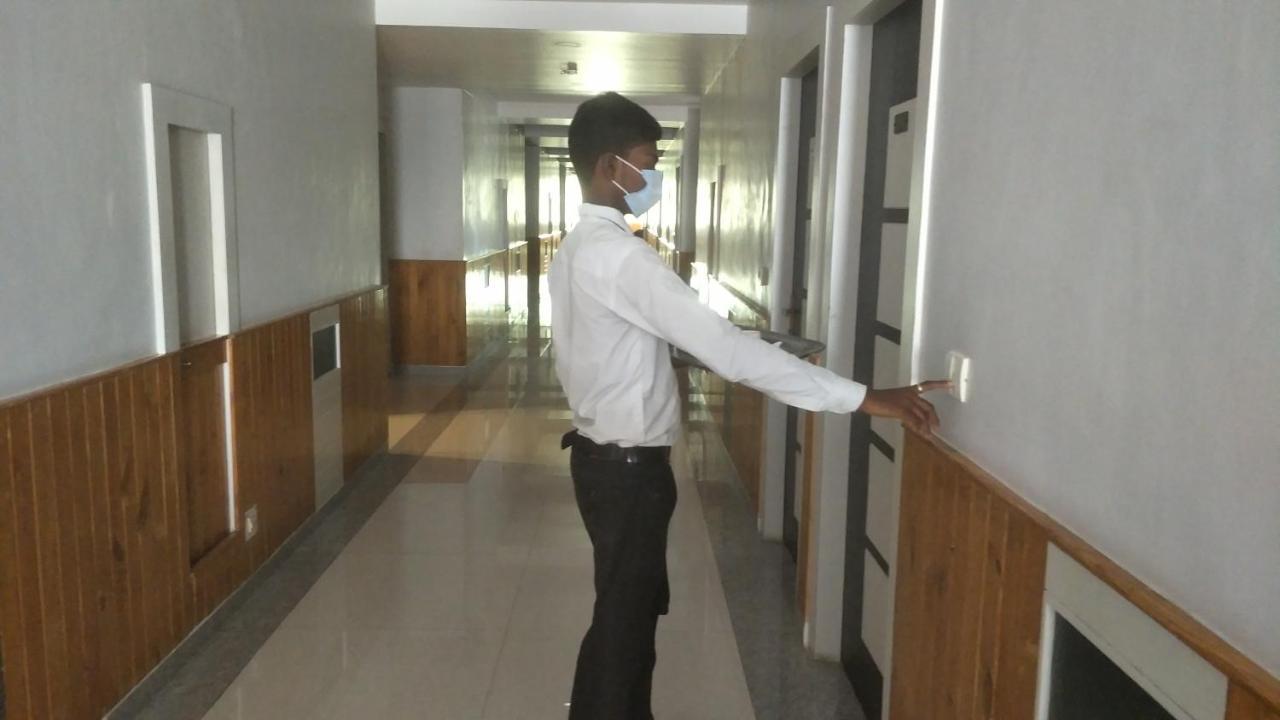 Hotel Mayas Tiruchirappalli Buitenkant foto