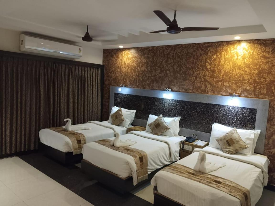 Hotel Mayas Tiruchirappalli Buitenkant foto