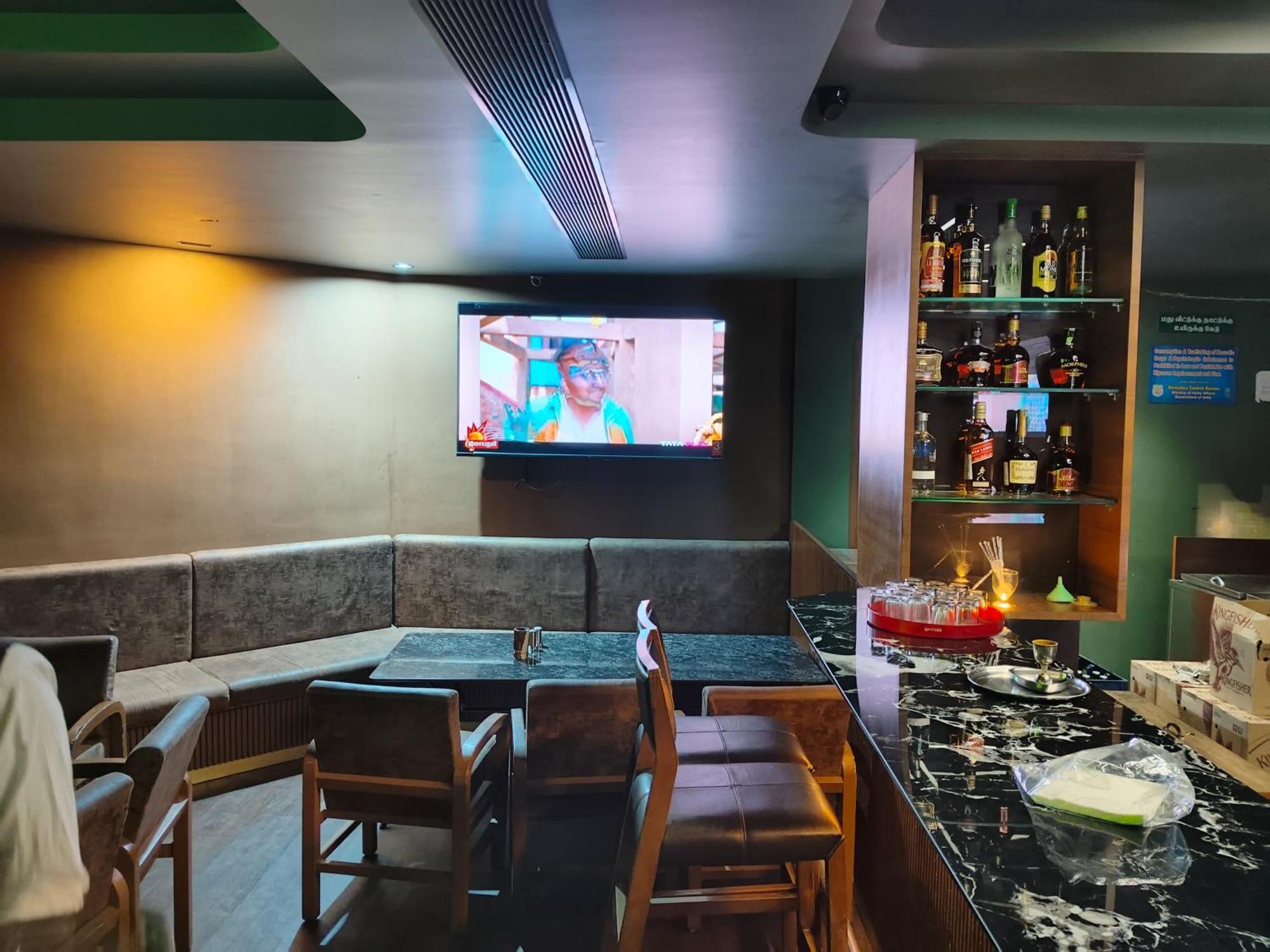 Hotel Mayas Tiruchirappalli Buitenkant foto
