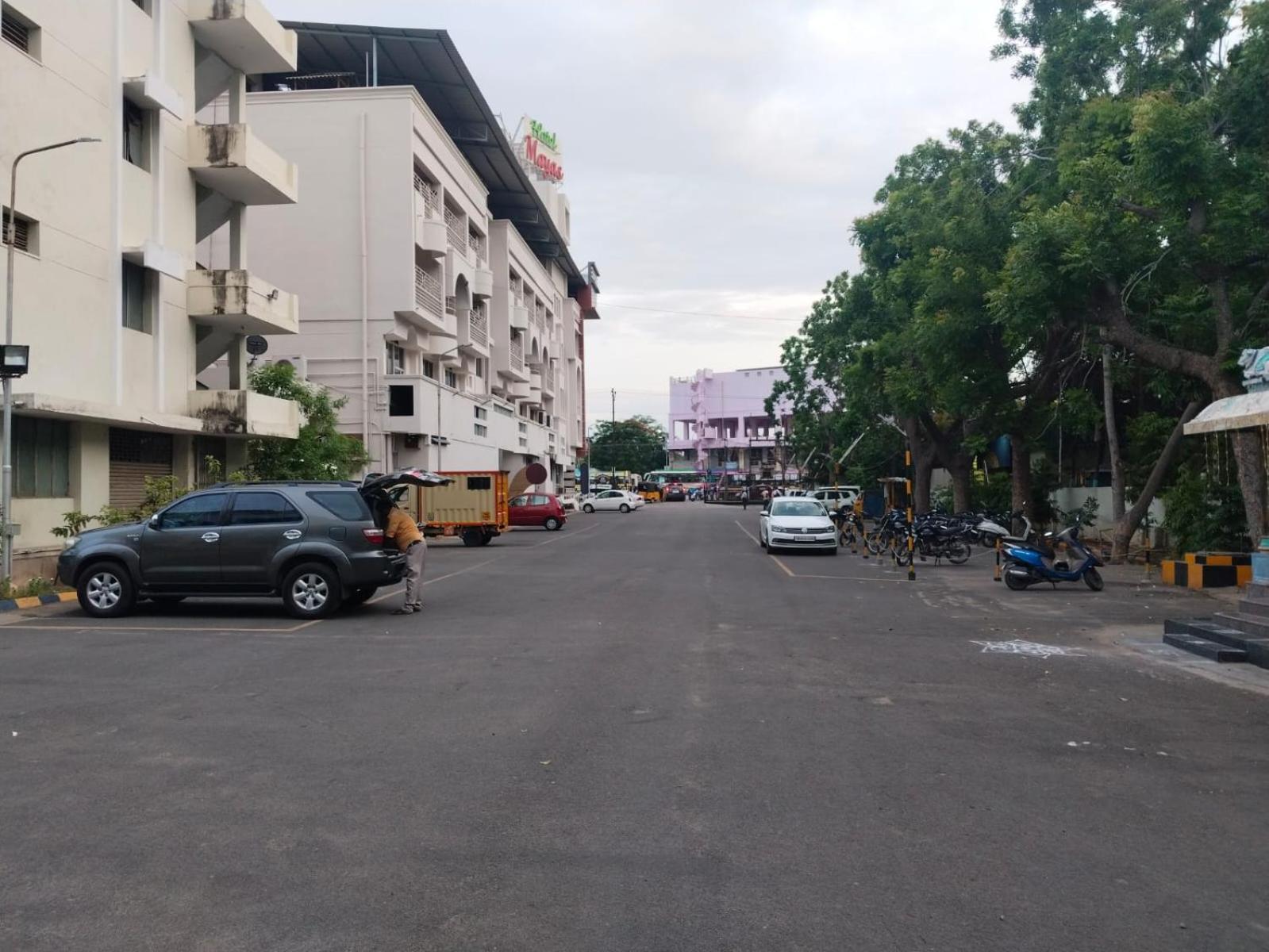 Hotel Mayas Tiruchirappalli Buitenkant foto